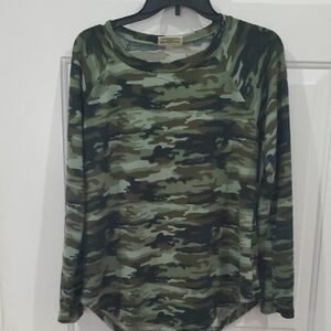 Bobbie Brooks Green Camo Long Sleeve Top